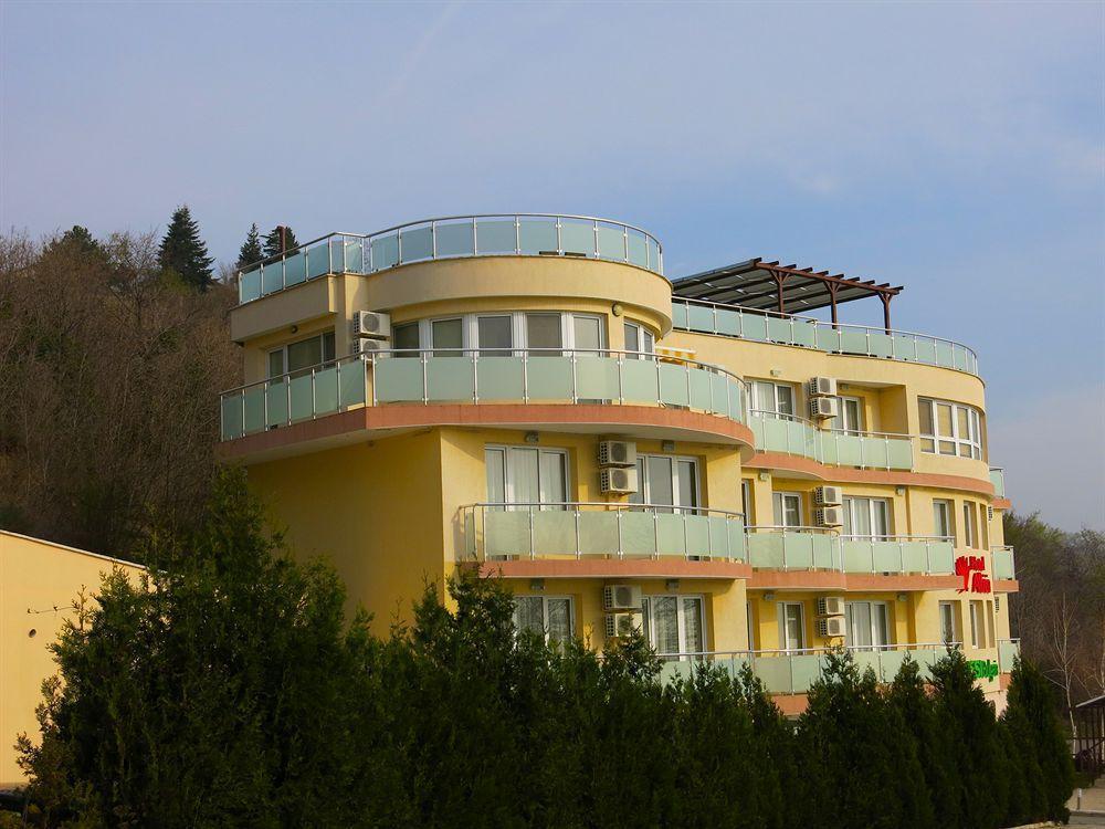 فندق فارنافي  فندق ألبيزيا بيتش المظهر الخارجي الصورة
